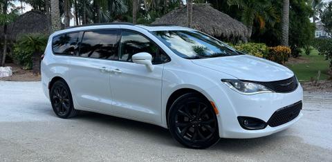 Chrysler Pacifica 2018