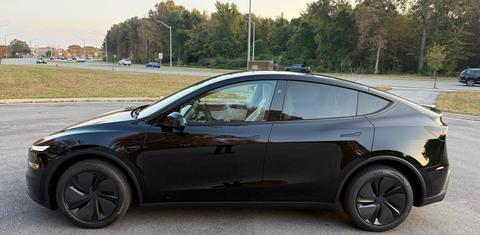 Tesla Model Y 2026
