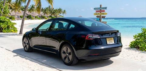 Tesla Model 3 2022
