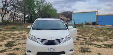 Toyota Sienna 2015
