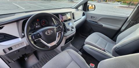 Toyota Sienna 2015