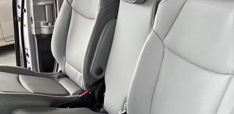 Toyota Sienna 2025