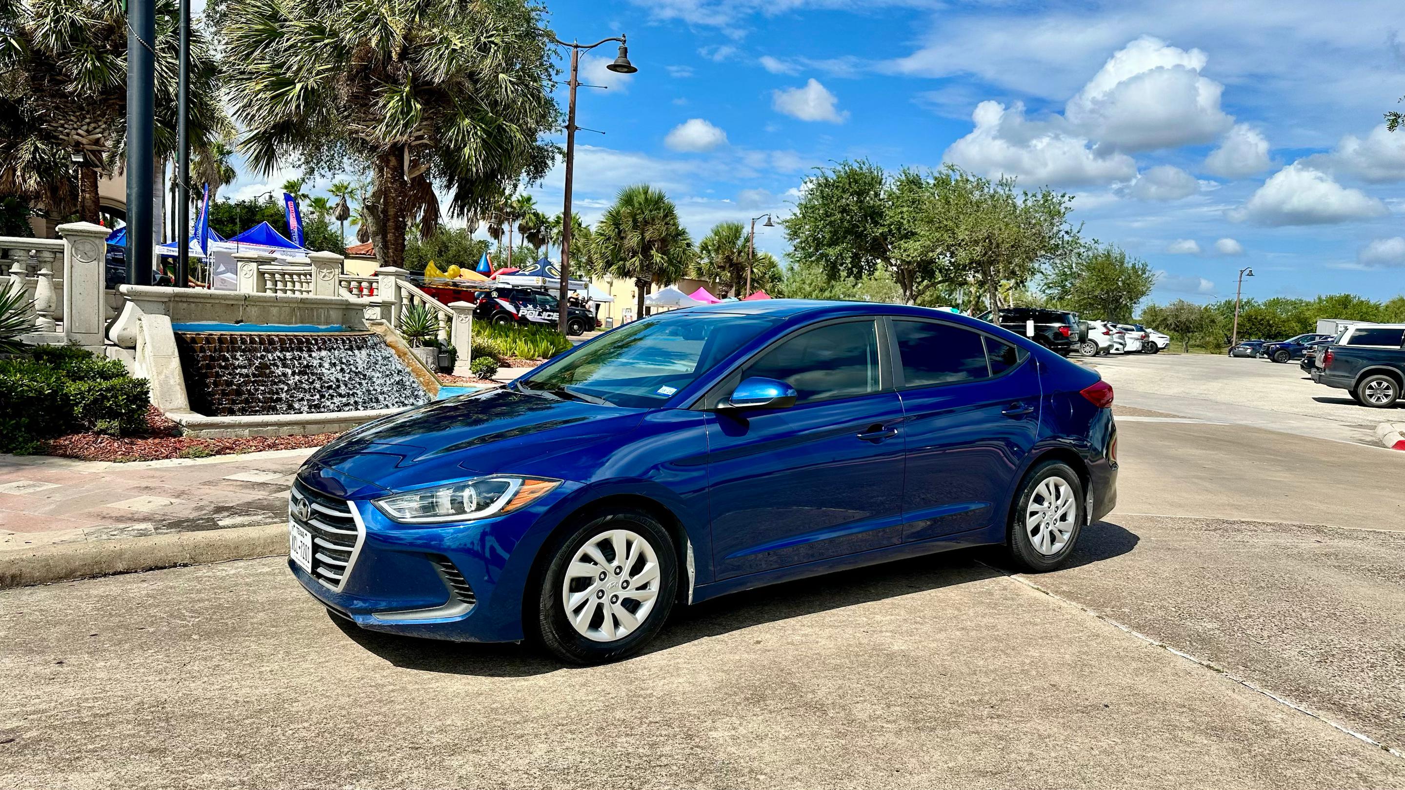 Hyundai Elantra 2018 in 