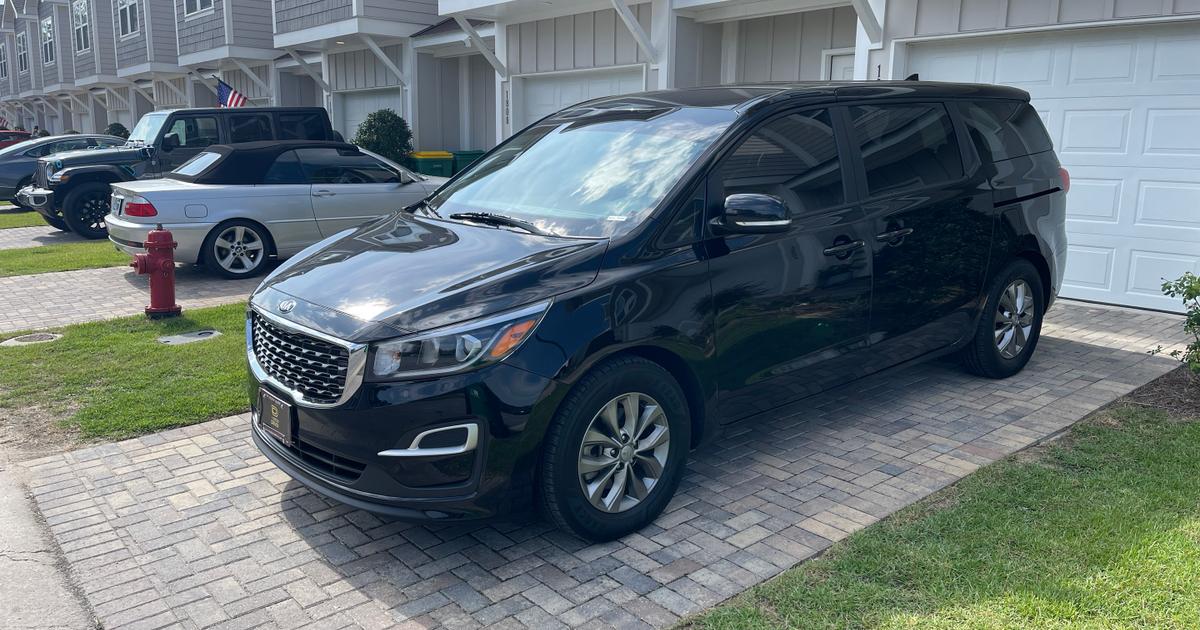 Kia Sedona 2021 rental in Fort Walton Beach, FL by Panhandle Rentals