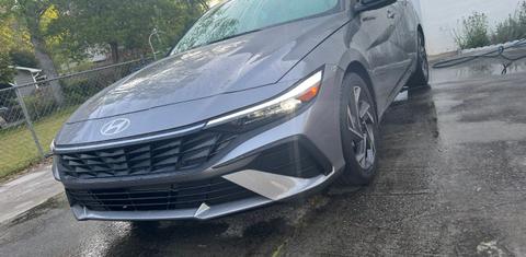Hyundai Elantra 2025