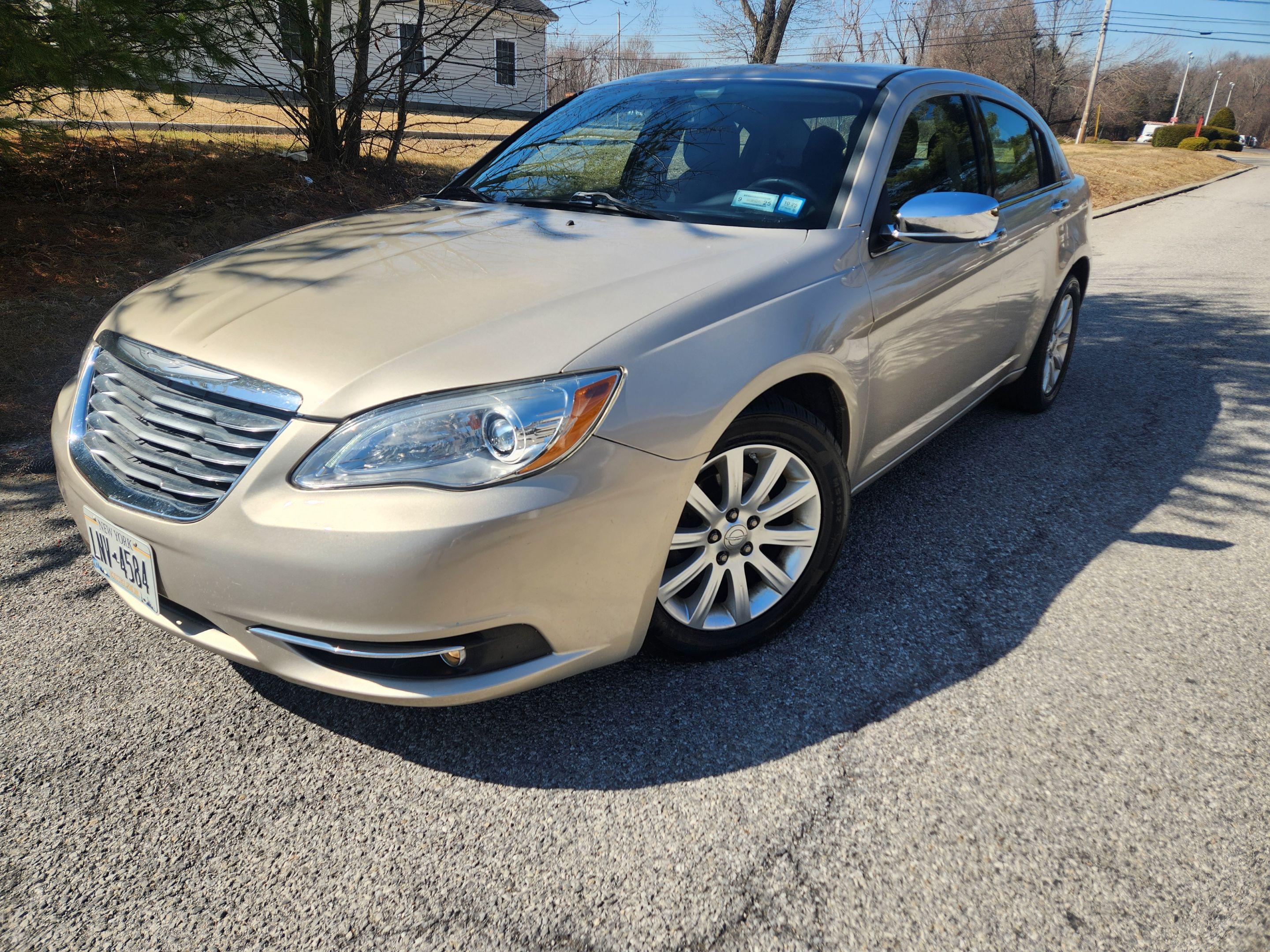 Chrysler 200 2013 in Fishkill, NY