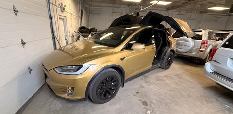 Tesla Model X 2020