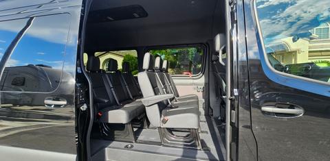 Mercedes-Benz Sprinter 2025