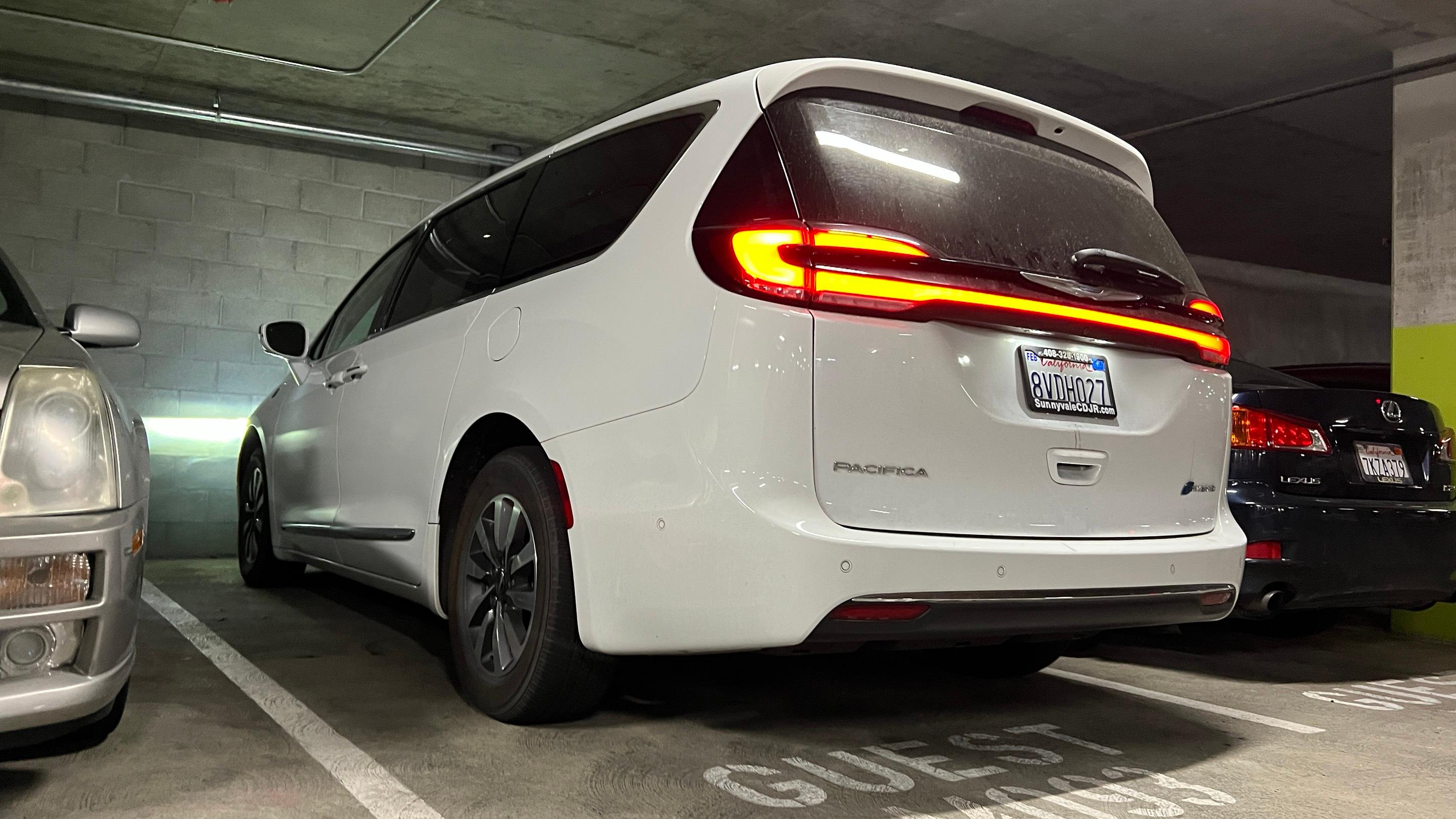 Chrysler Pacifica 2021 in San Bruno, CA