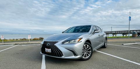 Lexus ES 2022