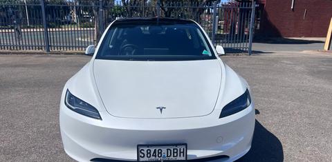 Tesla MODEL 3 2024