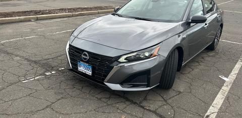 Nissan Altima 2024