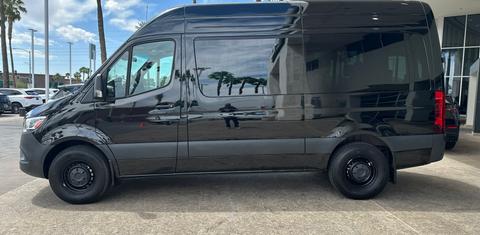 Mercedes-Benz Sprinter 2024