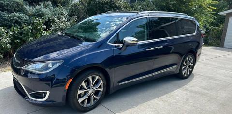 Chrysler Pacifica 2017