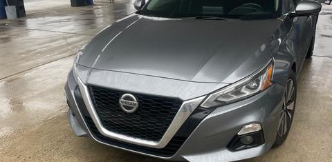 Nissan Altima 2019