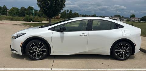 Toyota Prius 2024