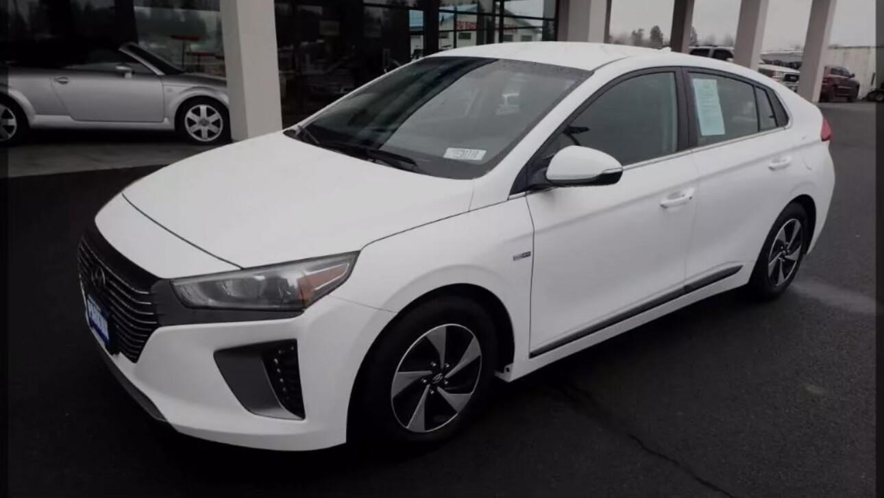 Hyundai Ioniq Hybrid 2019 in 