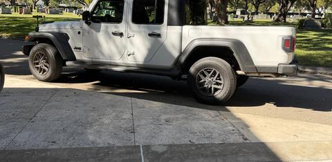 Jeep Gladiator 2025