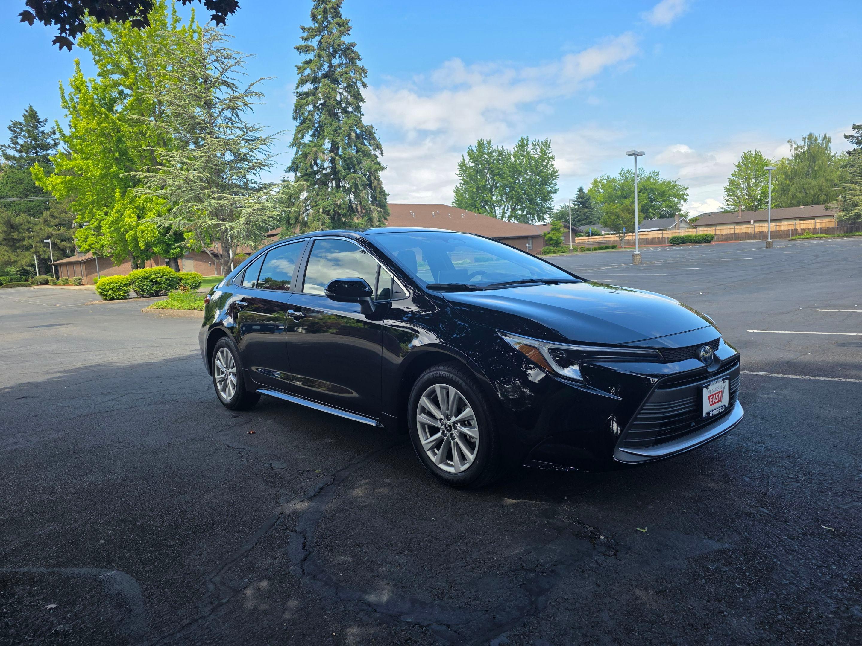 Toyota Corolla Hybrid 2025 in Coburg, OR