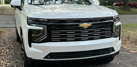 Chevrolet Suburban 2025