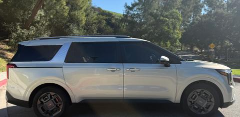 Kia Carnival Hybrid 2026