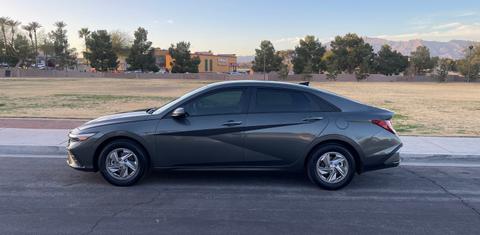 Hyundai Elantra 2025