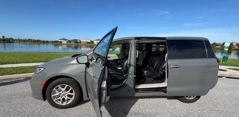 Chrysler Pacifica 2023