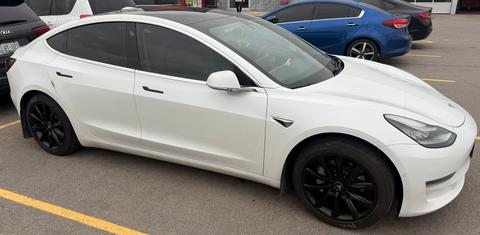 Tesla Model 3 2019