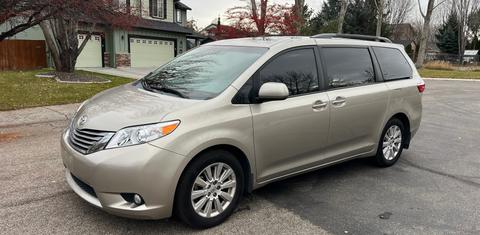 Toyota Sienna 2015