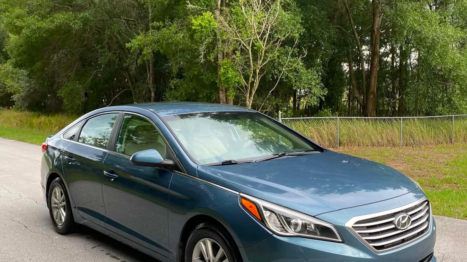 Hyundai Sonata 2015 in Wildwood, FL