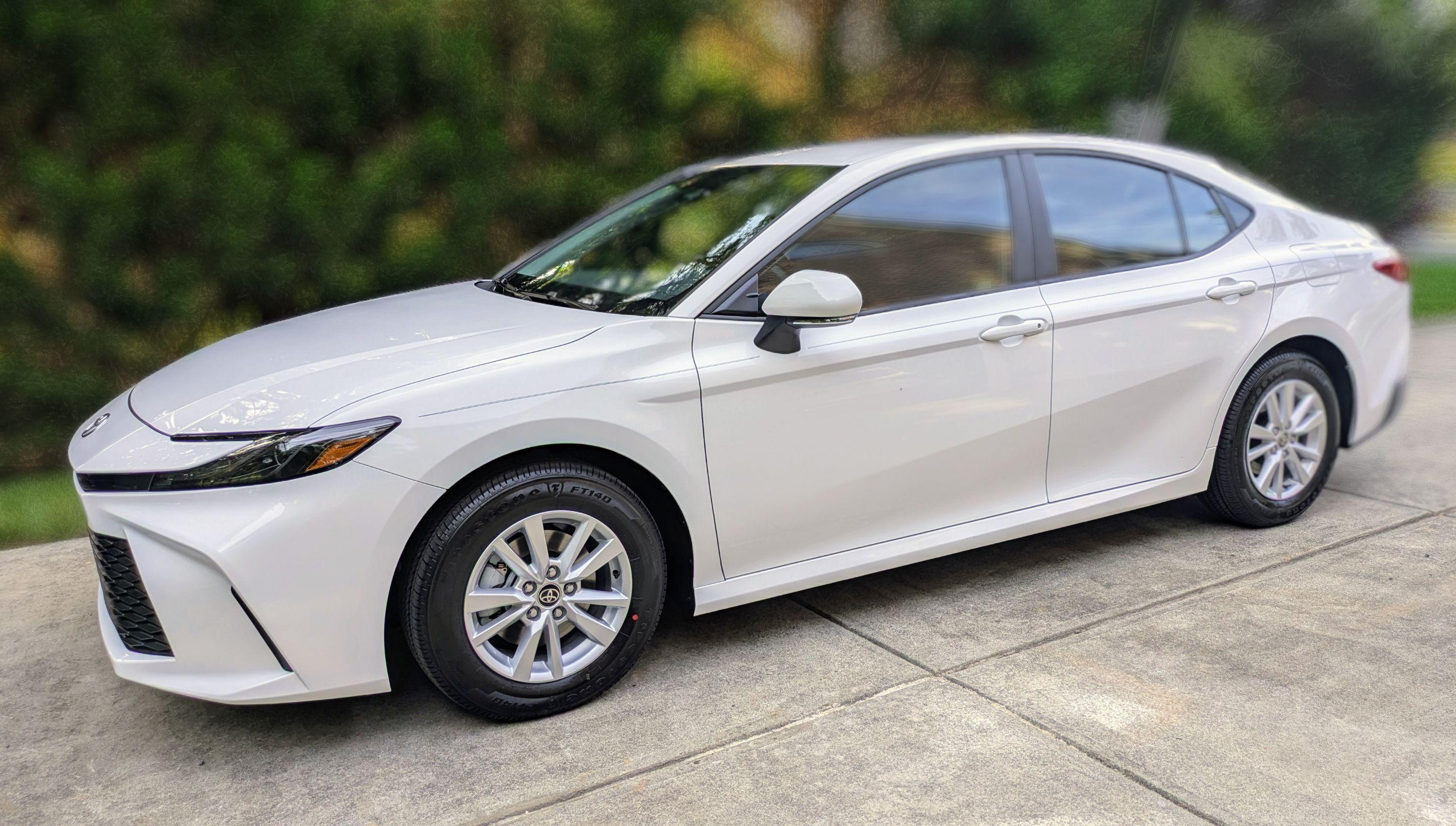 Toyota Camry Hybrid 2025 rental in Charlotte, NC by GEOROCK
