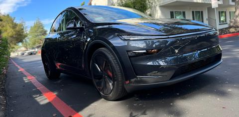 Tesla Model Y 2026