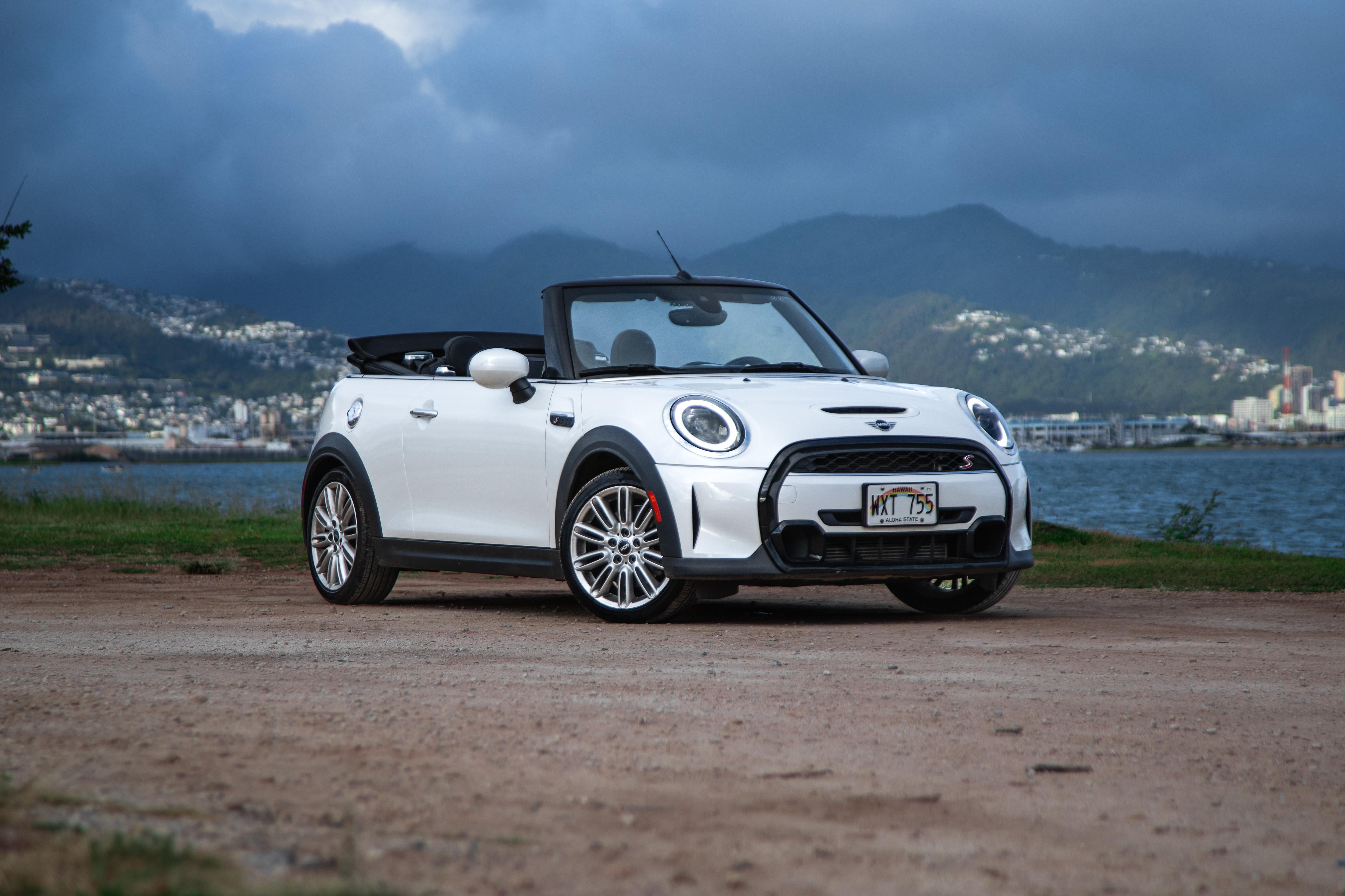 MINI Convertible 2024 in Honolulu, HI