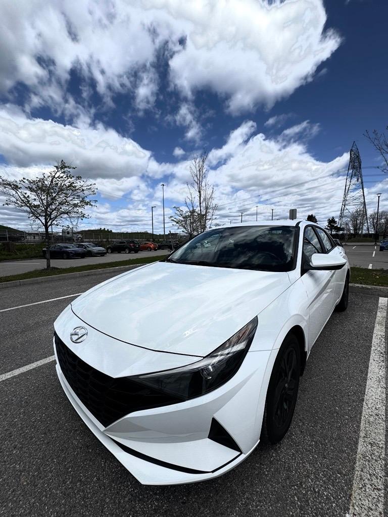 Hyundai Elantra Hybrid 2022 in Québec, QC