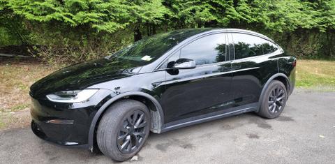 Tesla Model X 2022