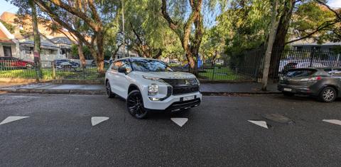 Mitsubishi OUTLANDER 2023