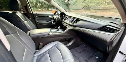 Buick Enclave 2021