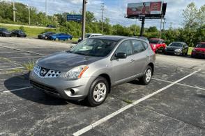 Nissan Rogue car