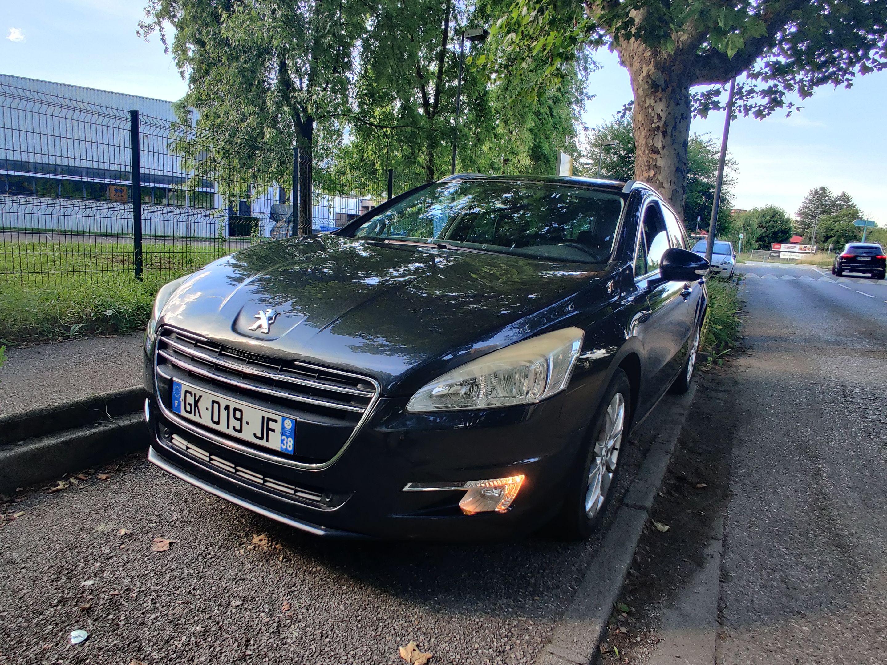 Peugeot 508 2011 in Grenoble
