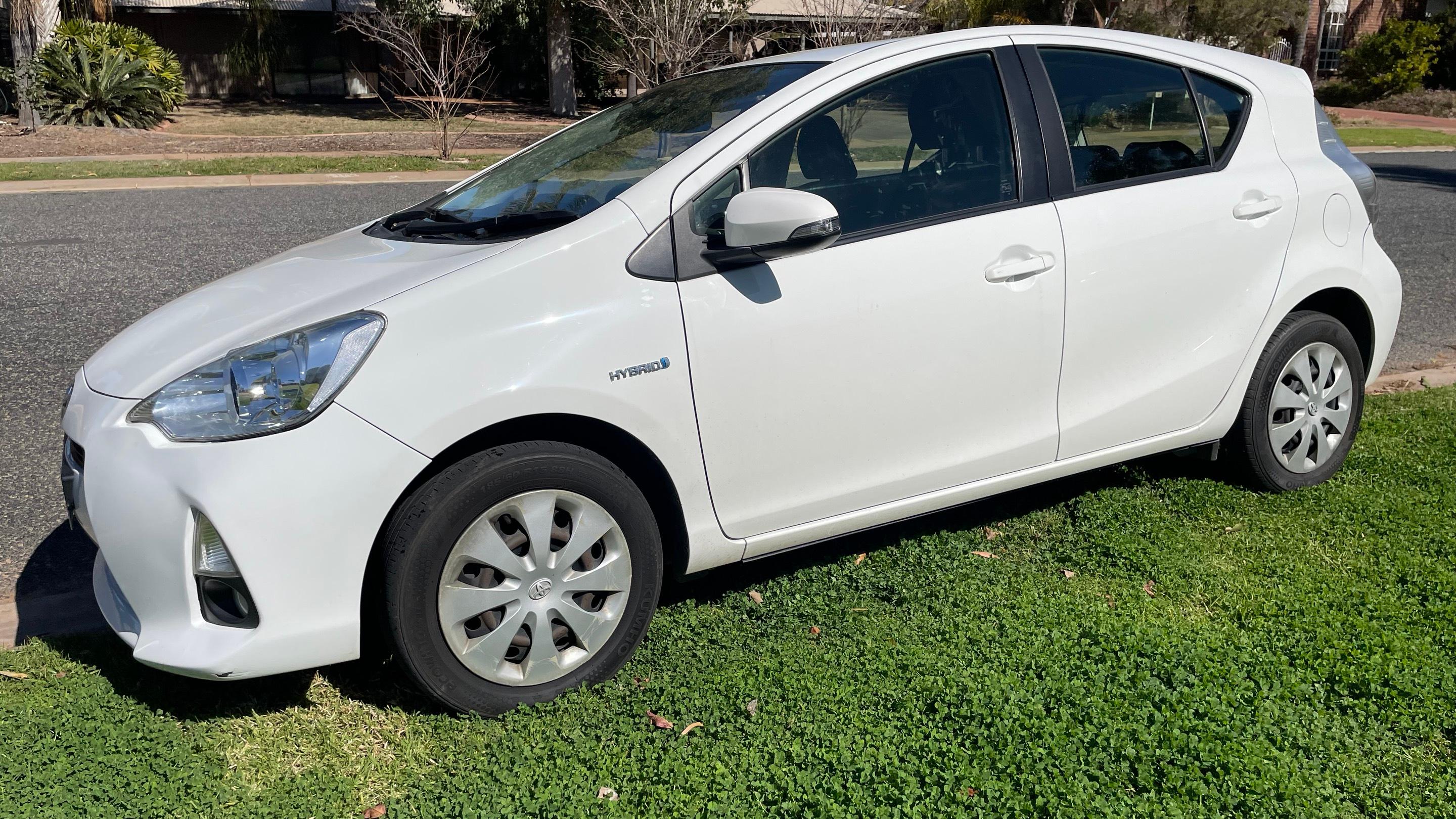 Toyota PRIUS-C 2013 in Desert Springs