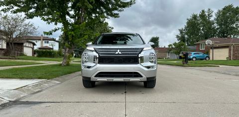 Mitsubishi Outlander 2024