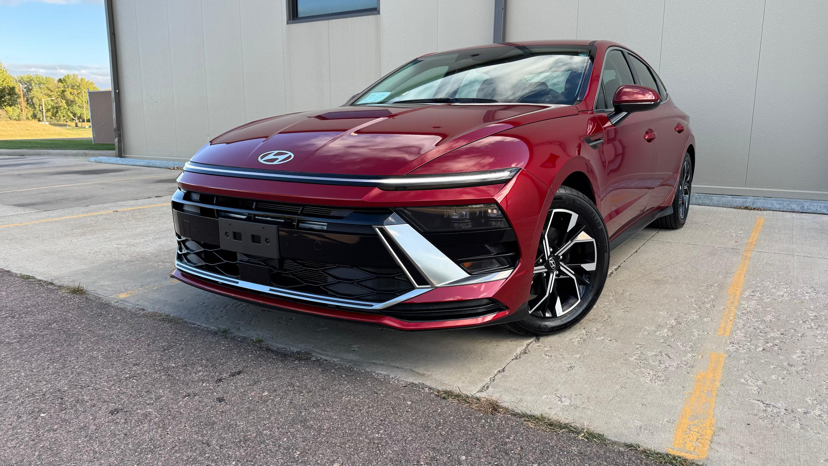 Hyundai Sonata 2024 in Sioux Falls, SD