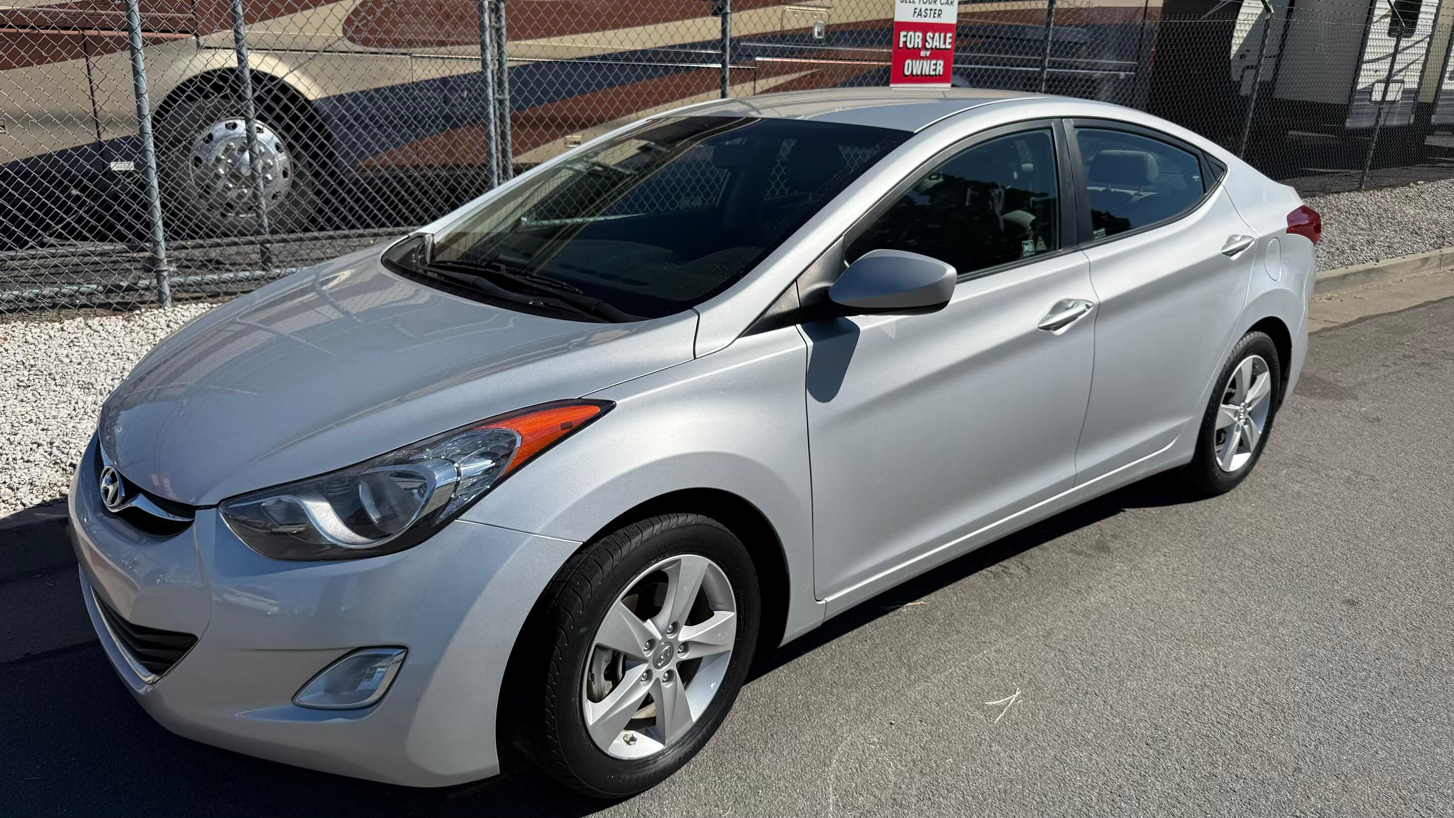 Hyundai Elantra 2013 in 