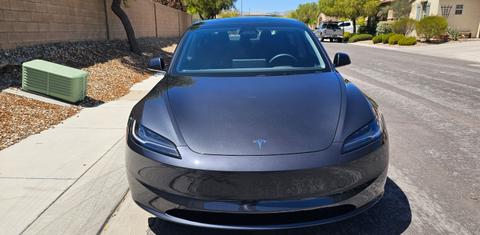 Tesla Model 3 2024