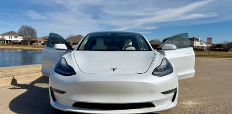 Tesla Model 3 2019