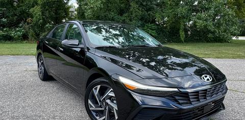 Hyundai Elantra 2025
