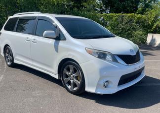 Toyota Sienna car