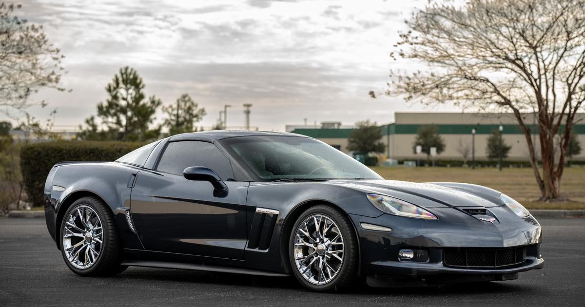 Chevrolet Corvette 2013 rental in Conway, SC by Michael C. Turo