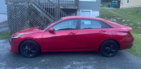 Hyundai Elantra 2023