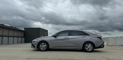 Hyundai Elantra 2025